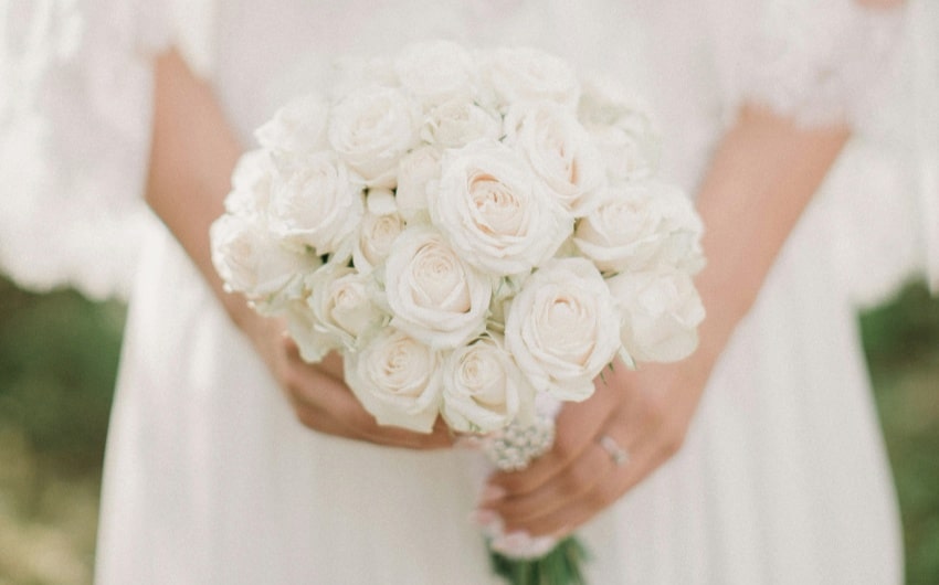 Occasions for White Roses