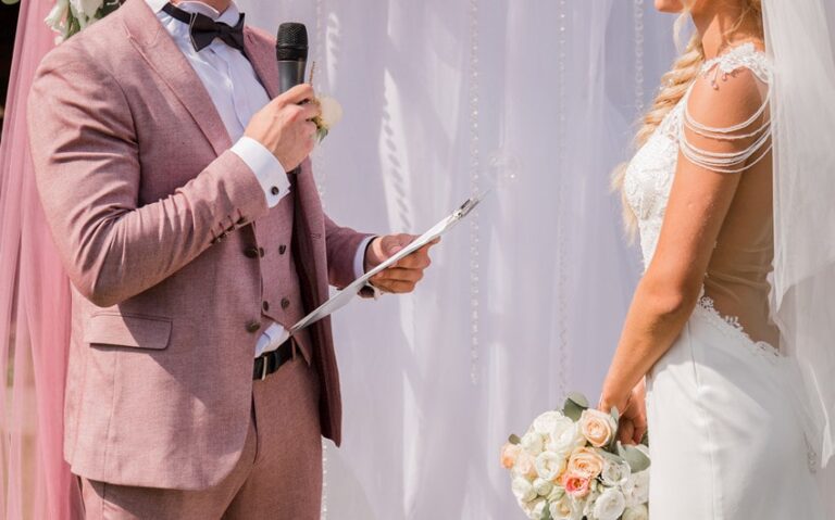 Groom Speech Structure Guide for a Perfect Wedding Speech